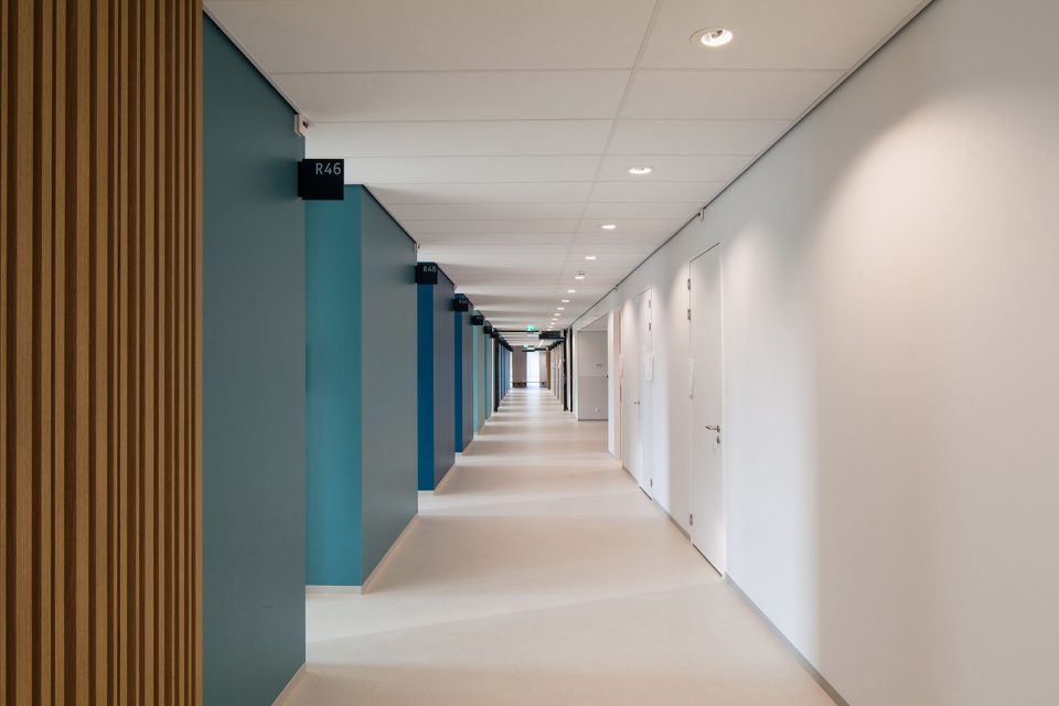 Corridor design of physiotherapy Center