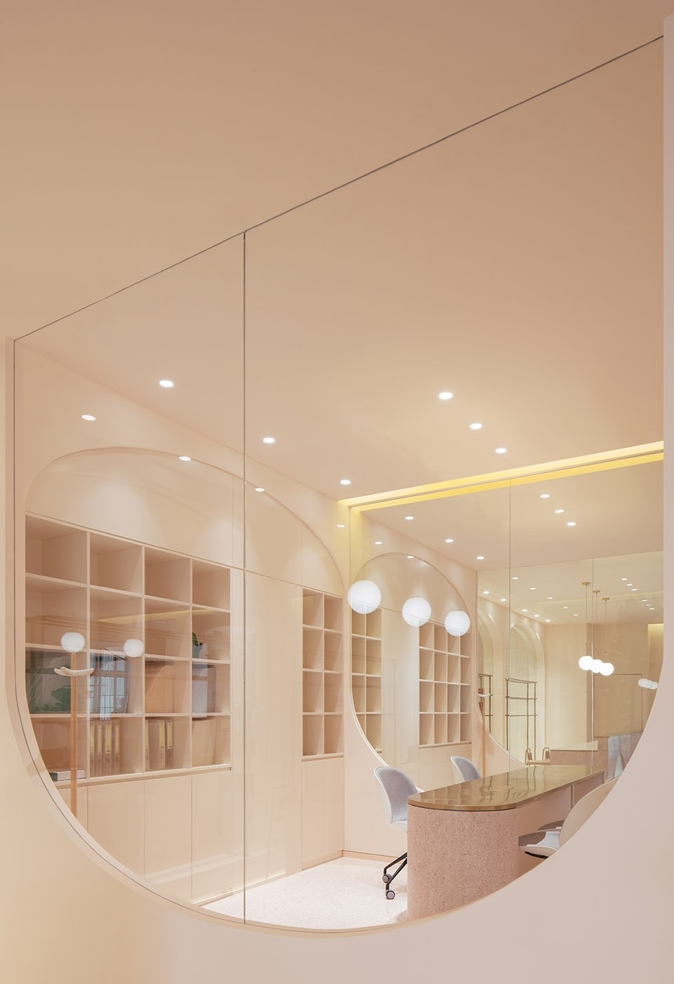 Reception design of Narcissus Beauty Chain Store